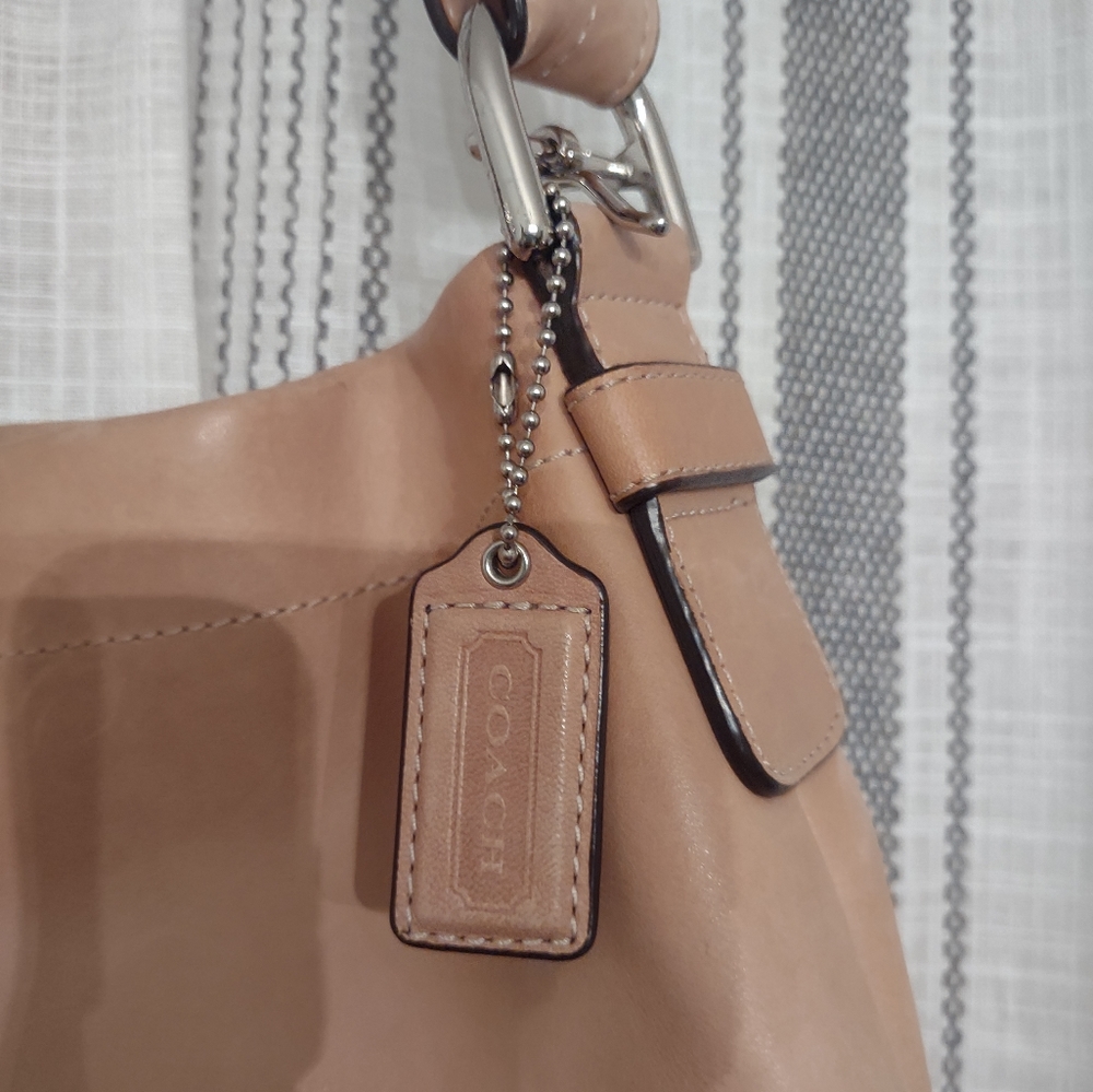 Coach Shoulder Bag - Picture 2 of 8